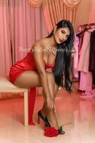 Take Russian Escort Kira on a Romantic Date or Intimate Hookup Night