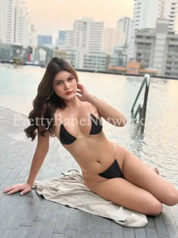 Genuine Air Hostess Escort in Park Street from Singapore Available in Kolkata Hotels