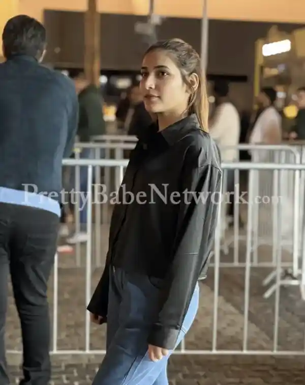 24Yrs Anindita Bengali Girl - Central Park, Kolkata! Real GFE & Escort Services