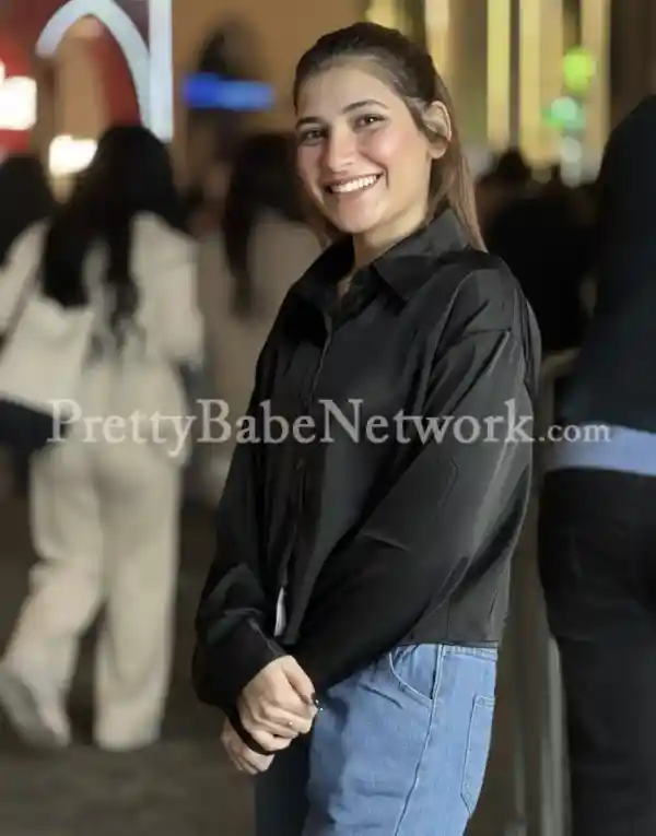 24Yrs Anindita Bengali Girl - Central Park, Kolkata! Real GFE & Escort Services