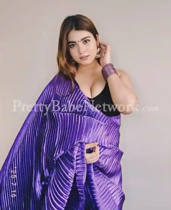 Message Arpita, Real Bengali Call Girl in South City Mall, Kolkata for GFE & Sex