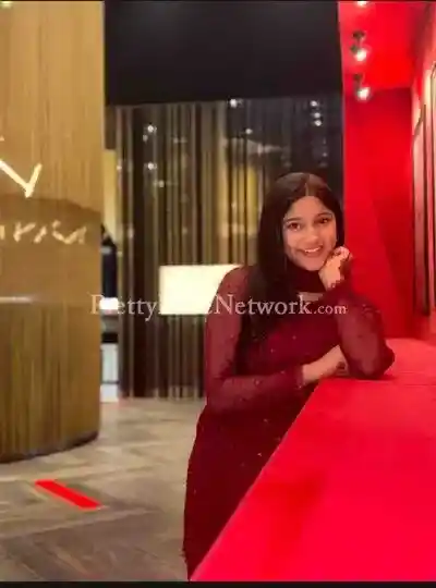 Bengali Escort Monali Invites You to Her Apartment to Enjoy Sex Services