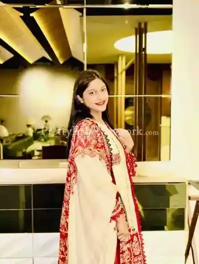 Bengali Escort Monali Invites You to Her Apartment to Enjoy Sex Services