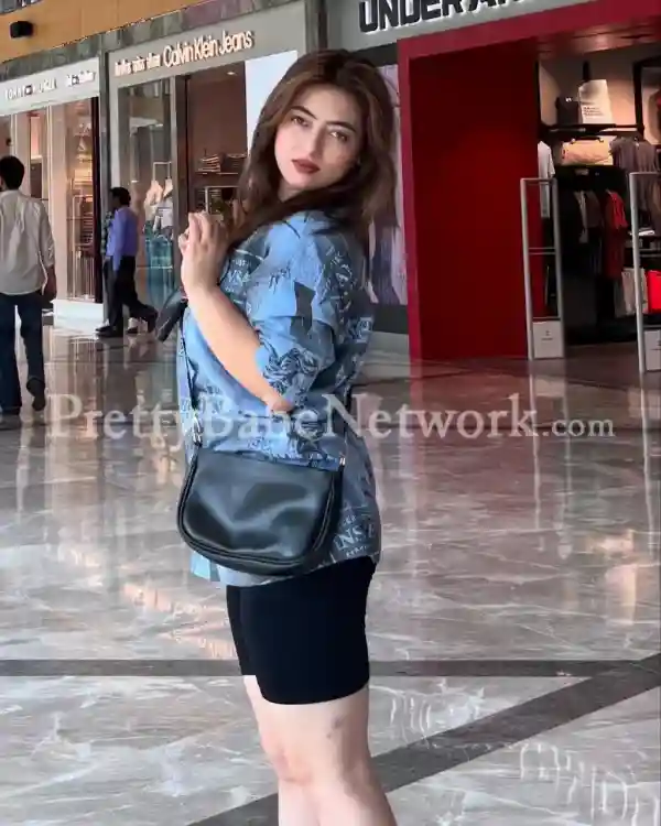 Real Bengali Call Girl from VIP Road, Kolkata Nishita! Meet for Sexual Fun & Service