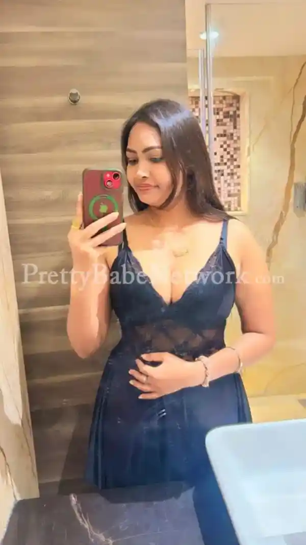 Real Bengali Escort Surbhi in Lake Town, Kolkata Seeking Men for Intimate Sex