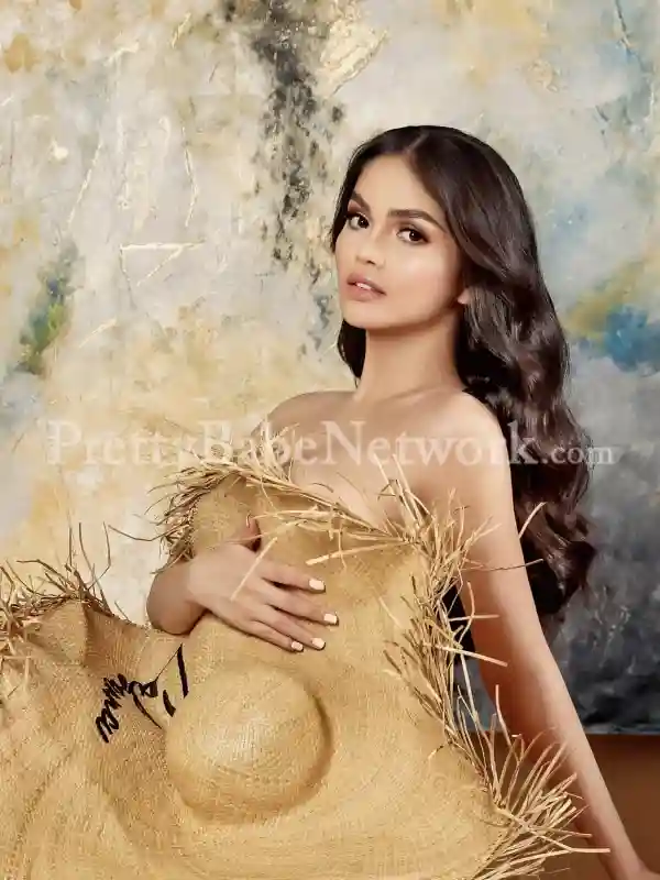 Meet Ashley- Celebrity Filipino Escort in South City Mall, Kolkata for Massage & Hookups