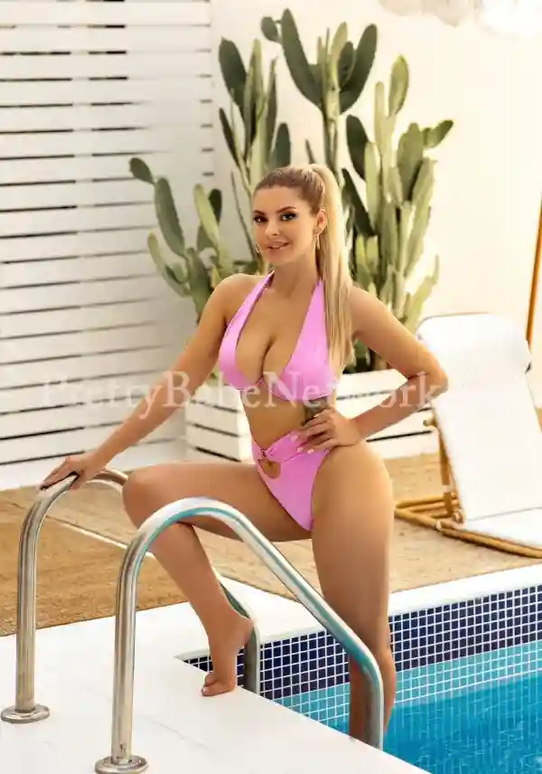 Lilyana, Ukrainian Celebrity Escort in Chetla, Kolkata! Book Your Sex Appointment