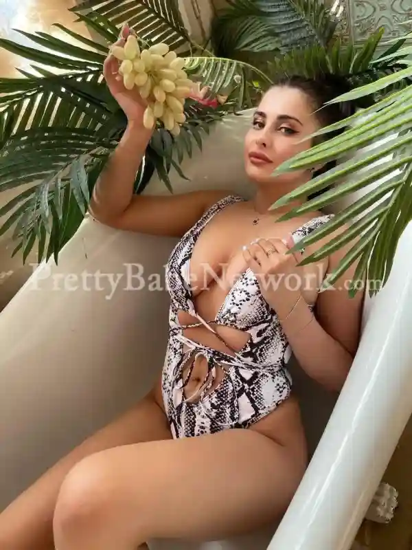 Direct Call Rochelle, Brazilian Celebrity Escort for Hookups near Ballygunge, Kolkata