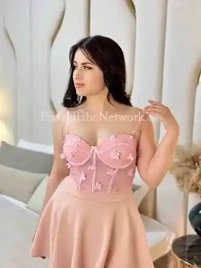 Call Me! I'm Anushka Offering GFE, Roleplay, & BDSM Services Near Joka, Kolkata