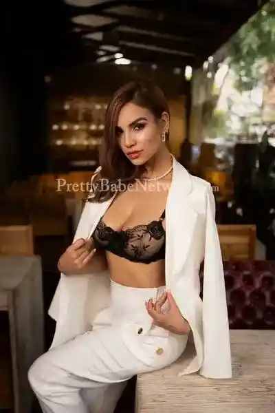 Hire European Escort Dixen for Girlfriend Experience or Couple Session