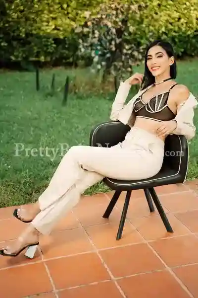 Punjabi Escort Ridhi in Lemon Tree Premier, Kolkata Available for Incall & Outcall