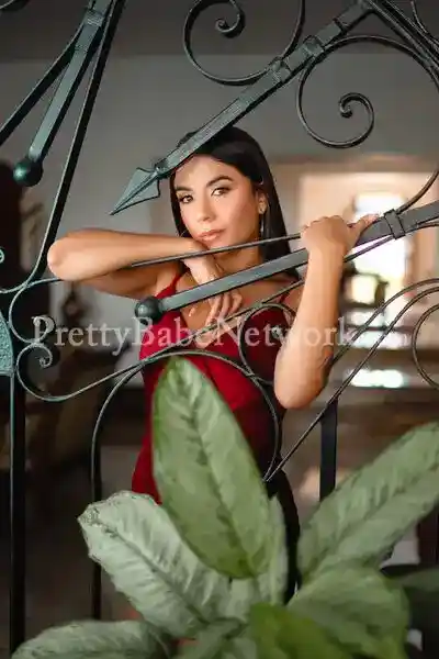 High Profile Escort Girl Ritika Here! Premium GFE & Services Tangra, Kolkata