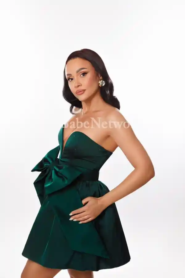 Brunette Belarusian Escort Elektra for Threesome and Roleplay Sex