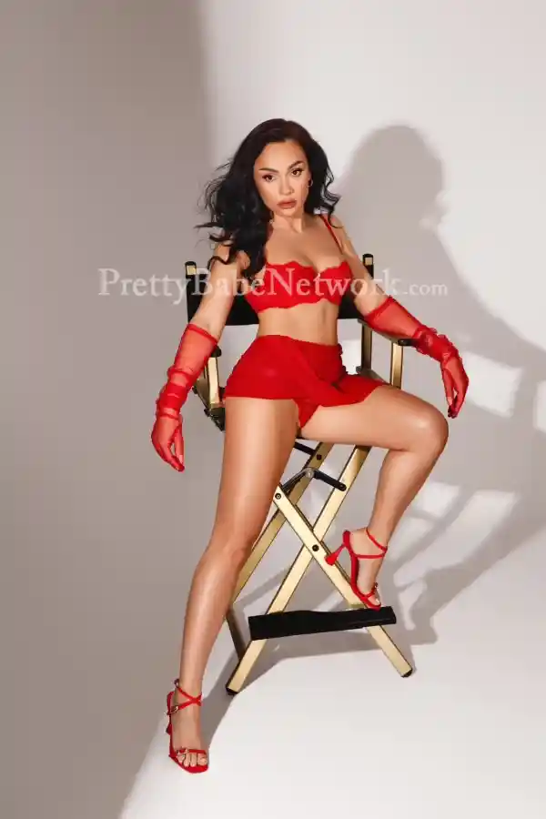 Brunette Belarusian Escort Elektra for Threesome and Roleplay Sex