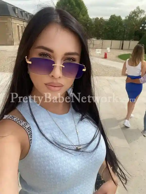 Elizaveta- Private Russian Escort Companion in Chowringhee, Kolkata! Sex near You