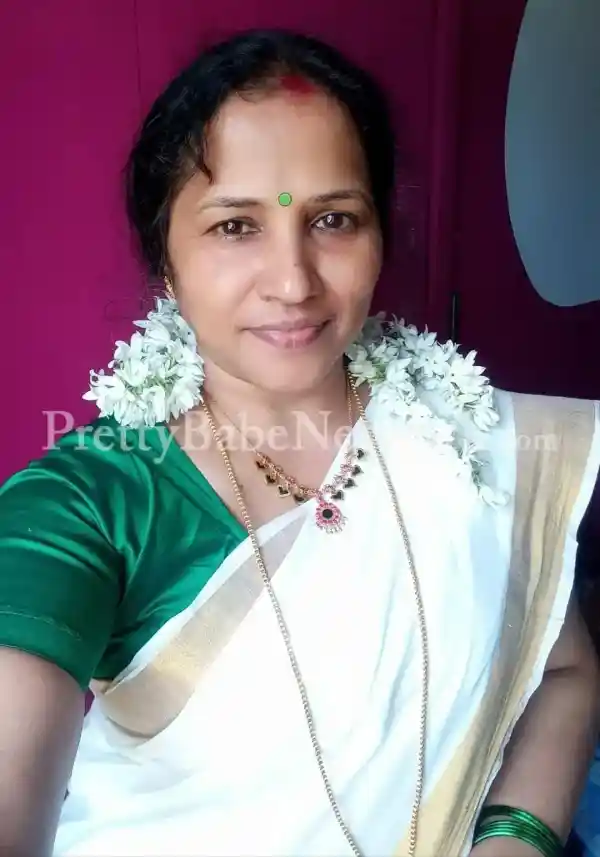 Bengali sexy aunty video call service - Indian escort  in Kolkata