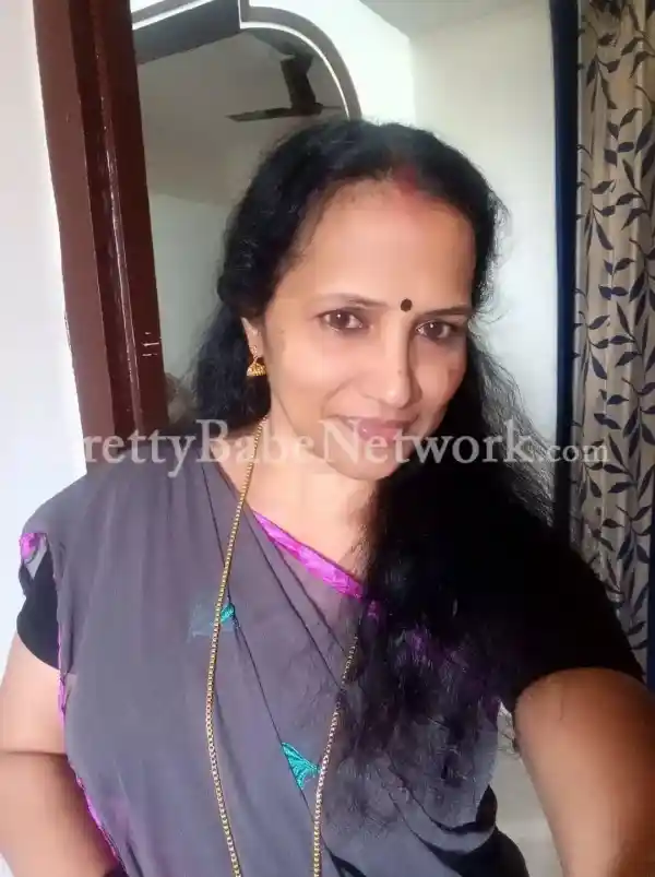 Bengali sexy aunty video call service - Indian escort  in Kolkata