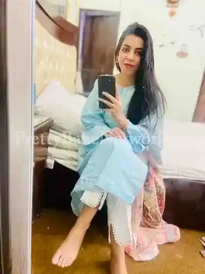 Jeevika Newly Married Bhabhi Call Lady! Only Incalls in VIP Road, Kolkata