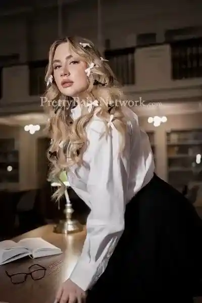 BDSM Expert Bonnie is Ready to Fulfill Your Kinky Sexual Fantasies