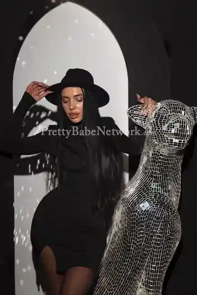 Female Dutch Escort Livia is Best Choice for Intimate Personalized Experiences