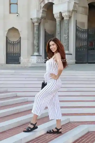 24-Year-Old French Escort Sapphire is Here in Camac Street to Seduce You All Night